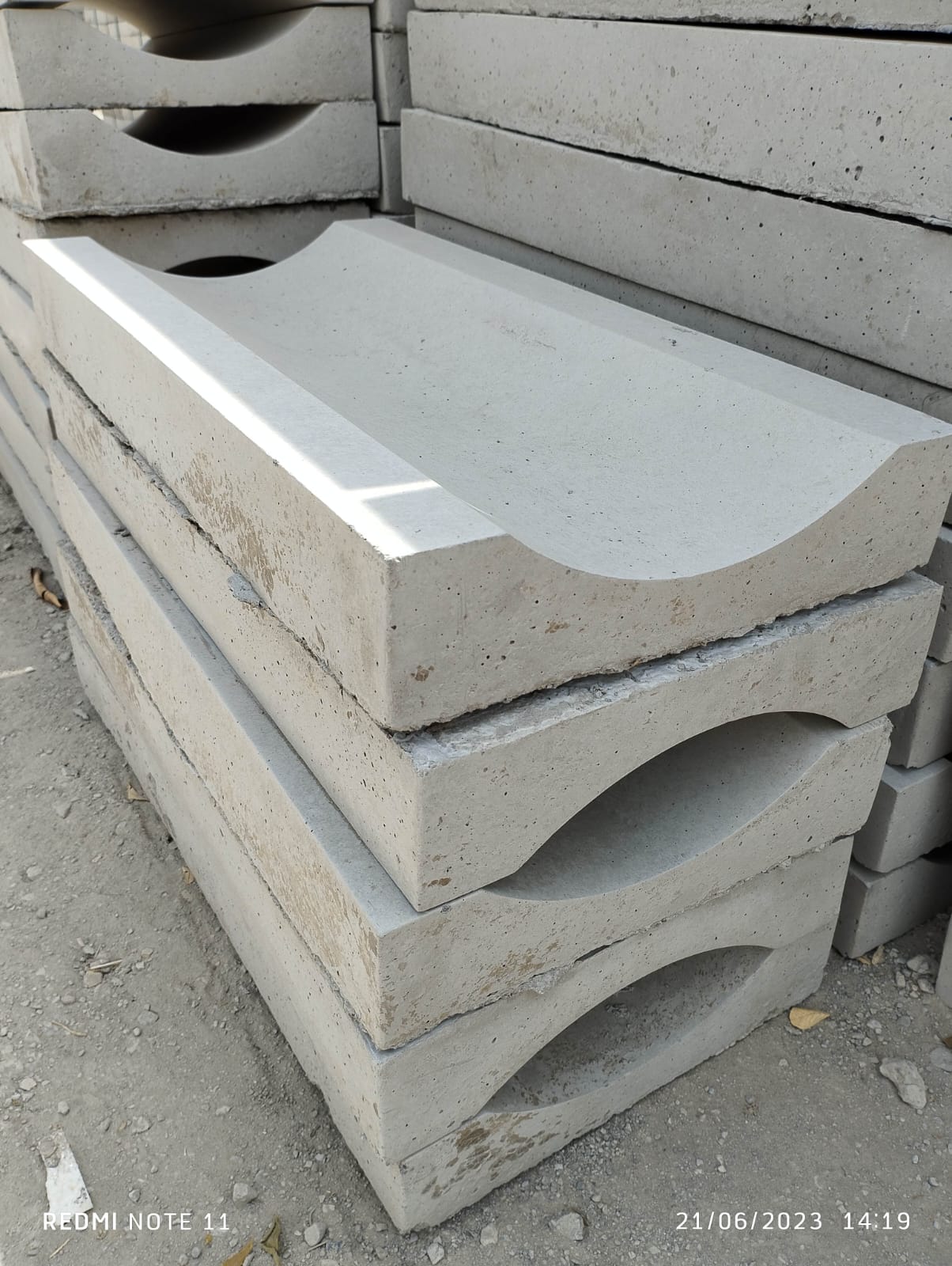 Precast RCC Saucer Drain 600x300x75mm